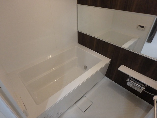 ※写真は同シリーズ引用 ネストピア博多グランドステージⅡ 風呂画像