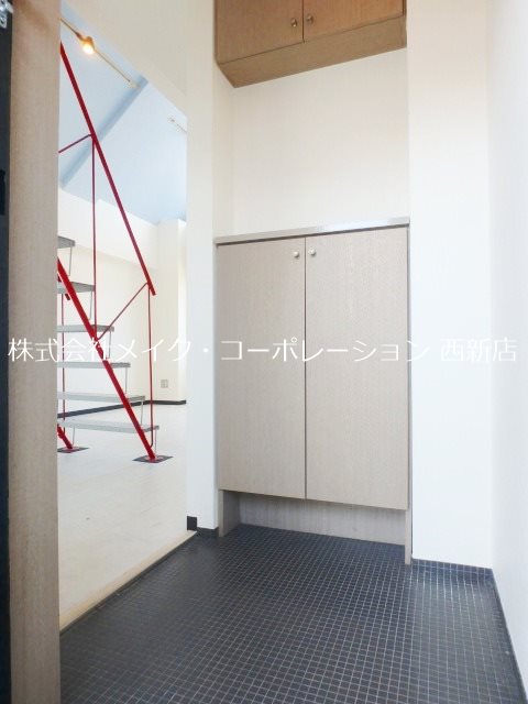 玄関 KDXレジデンス西新~ネット無料~ 玄関