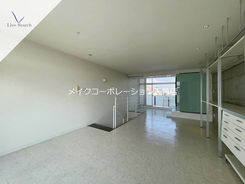 タテスリー地行 その他17