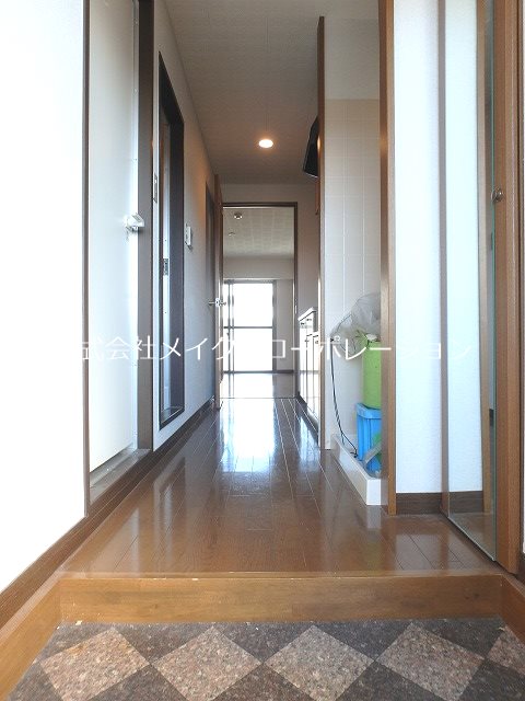 昭代タカモクビル 玄関