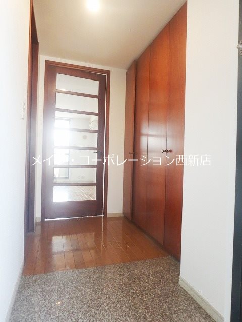 ベルメゾン姪浜 玄関