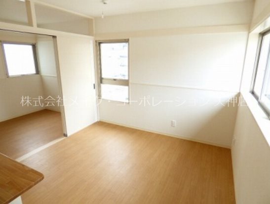 カトラス天神南 リビング