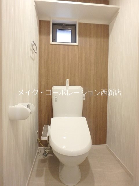トイレ クワトロ・ヴィラ姪浜南~ネット無料~ その他1