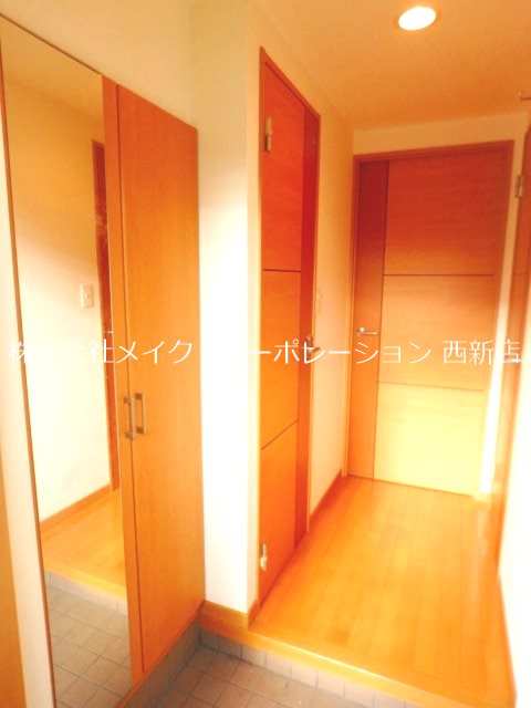 マニフィカ別府 玄関