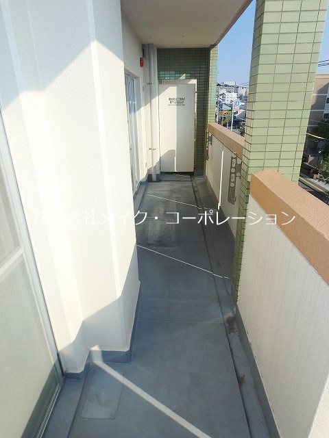 日宝サンセーヌ姪浜 ベランダ