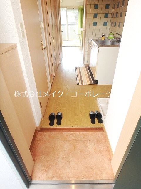 ロベリアコート城南 玄関