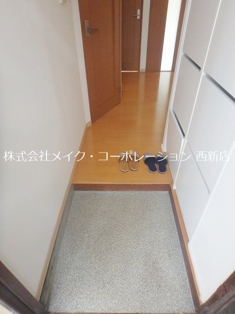 三愛室見駅前マンション 玄関