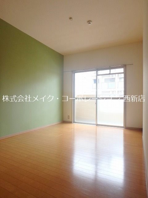 三愛室見駅前マンション ベランダ