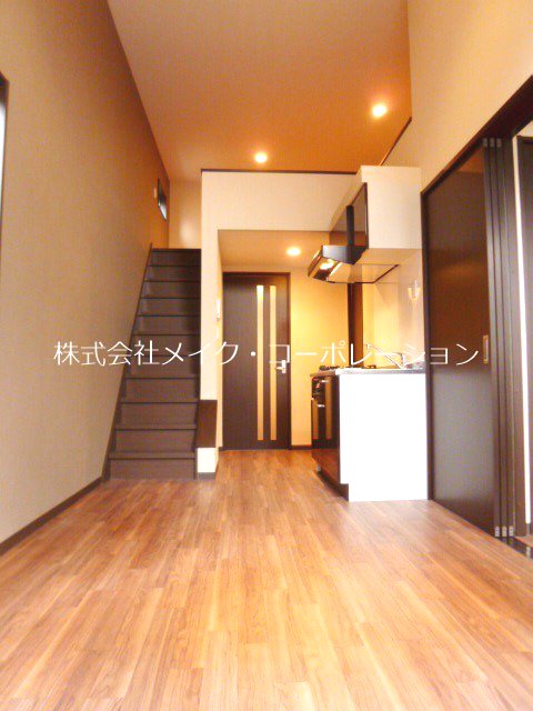 ビータス賀茂参番館～ネット無料～ リビング