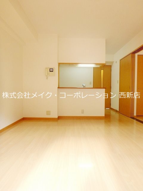 レジデンス　ソレイユ リビング