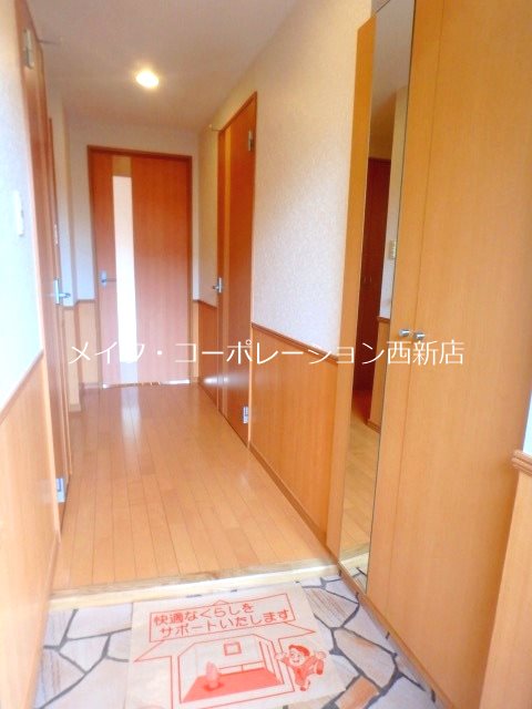 ルミエール干隈 玄関