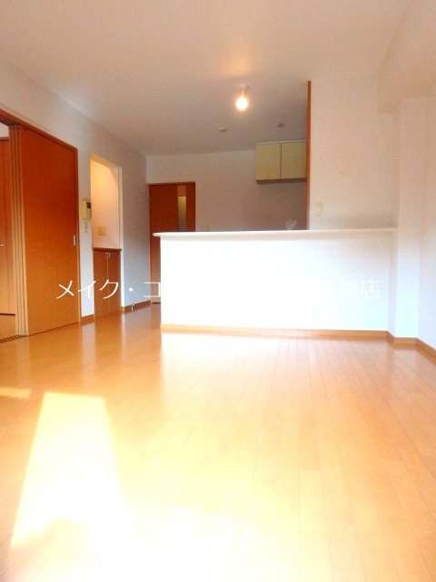 ルミエール干隈 リビング