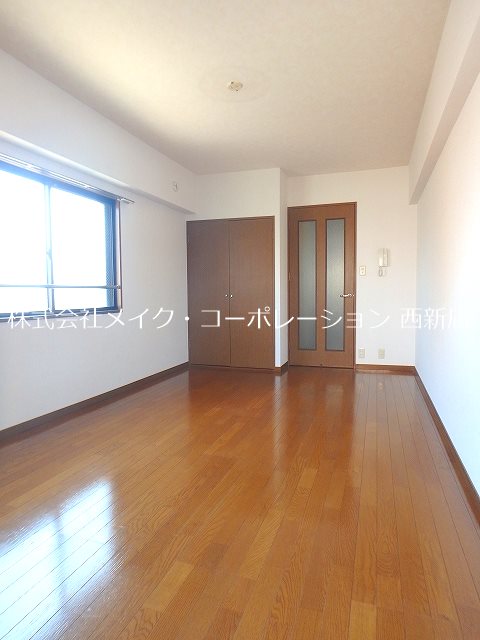 リビング GUコート西新南 リビング