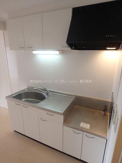 写真は同型タイプ グローリア・ミオ・大野城 キッチン