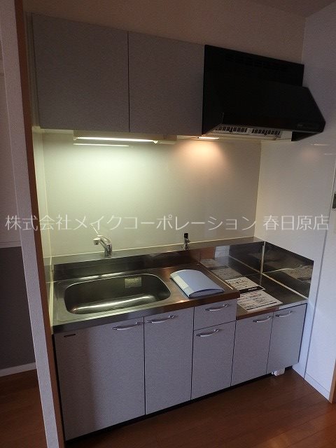 スタンドリバーしののめ キッチン