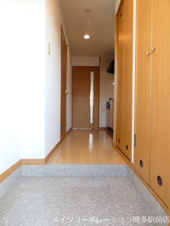 ピュアドームグランテージ博多 玄関