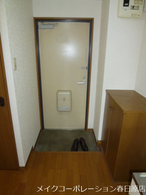 写真は同型タイプ プレッソ21 玄関