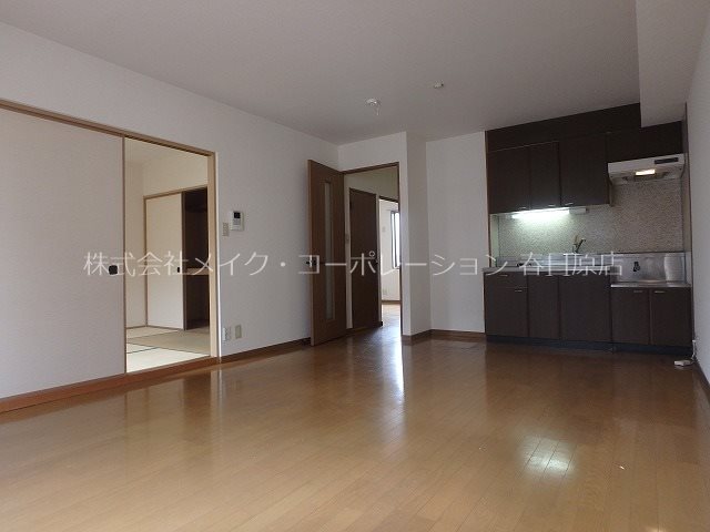 メロディハイツ春日公園 リビング