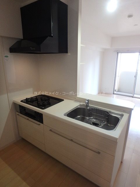 写真は同型タイプ グランディール髙原 キッチン