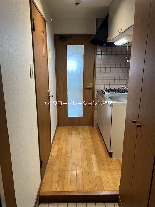 エンクレスト天神南 玄関