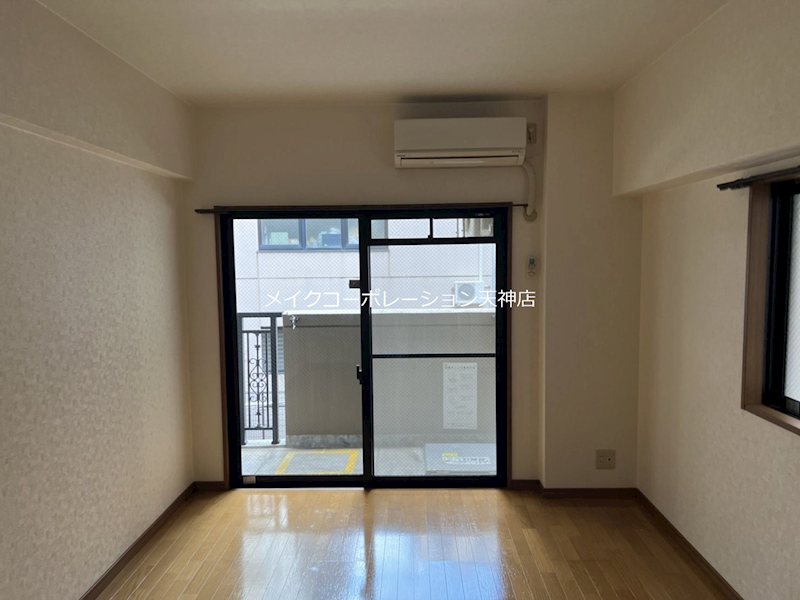 エンクレスト天神南 リビング