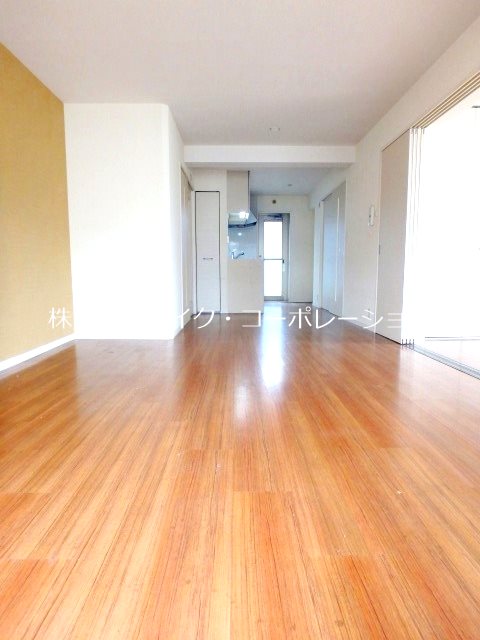 リビング フォレスト荒江 リビング