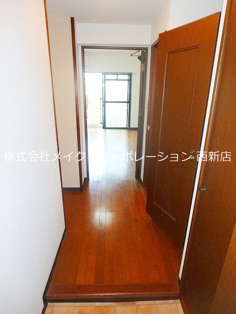 エテルナ愛宕 玄関