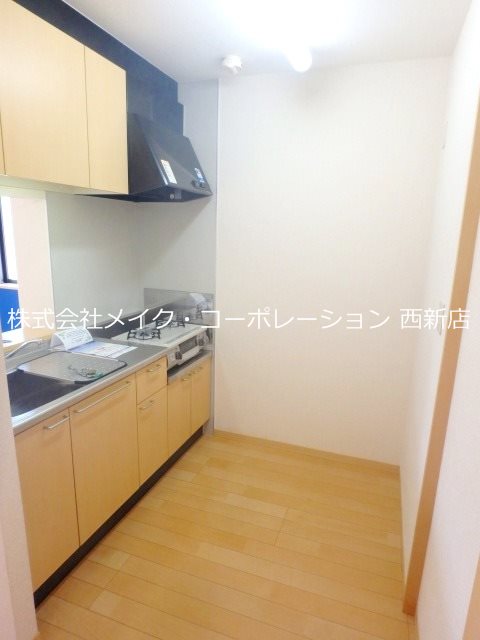 シャーメゾン西新 キッチン