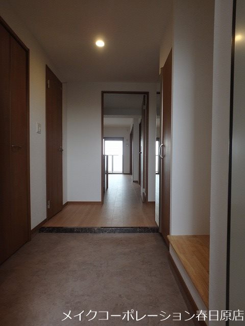 写真は同型タイプ am・park 玄関