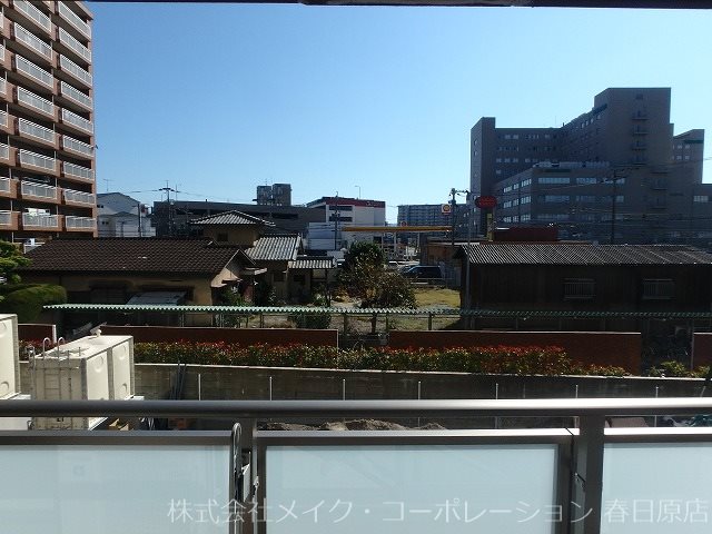 写真は同型タイプ 春日コンドミニアム ベランダ