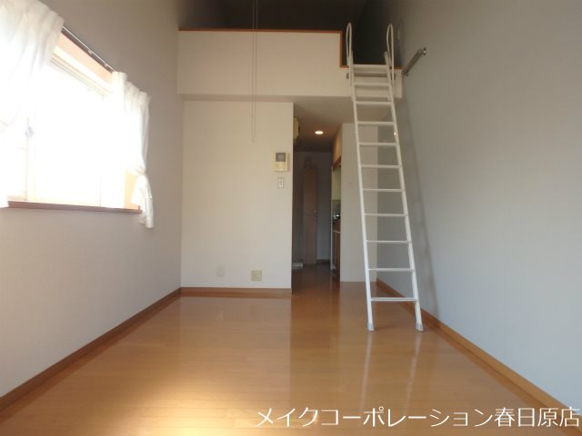 レジデンス光丘 リビング