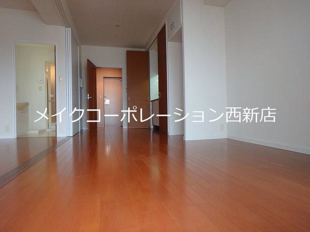 ラクレイス西新 リビング