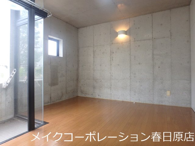 写真は同型タイプ パークコート春日Ⅱ リビング