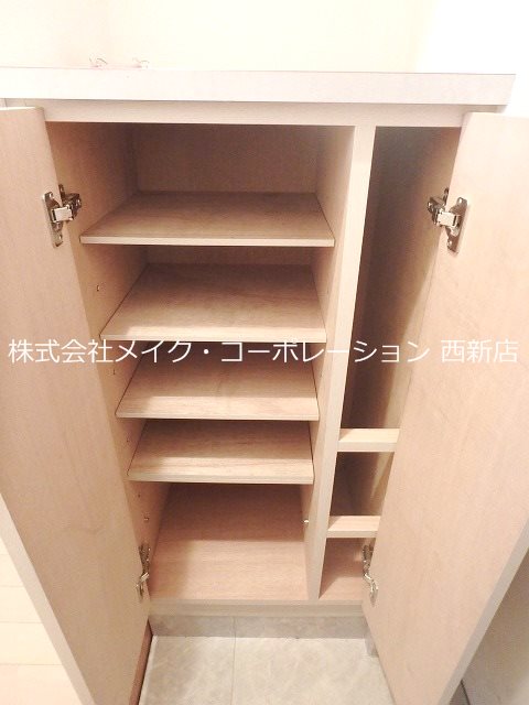 玄関 メゾンドリバティ西新 その他7