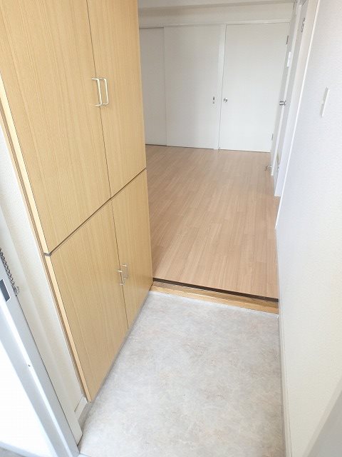 日之出ビル博多 玄関