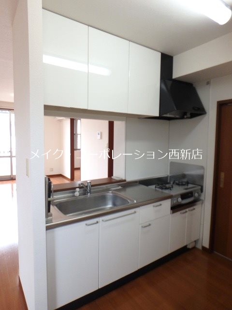 サンフラワーＣ棟～ネット無料～ キッチン