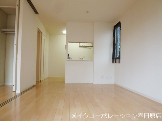 写真は同型タイプ アムールメゾン リビング