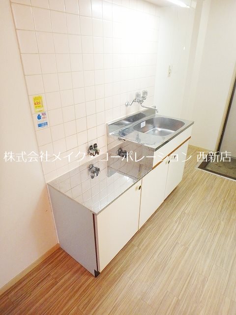 グランドシティ西新 キッチン