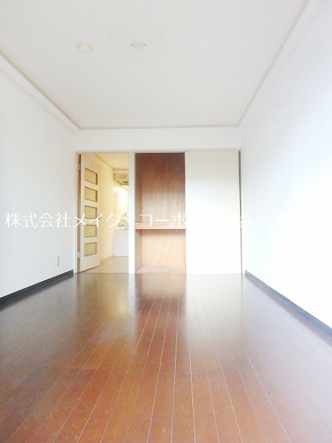 グランドシティ西新 ベッドルーム