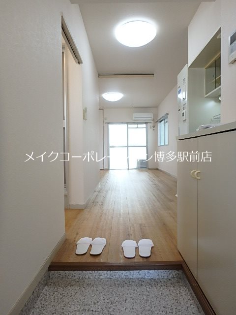 ヴィラージュ美野島 玄関