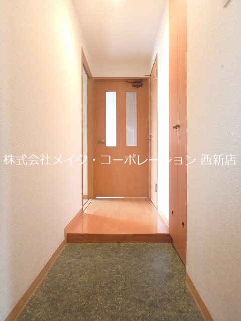 リヴィエール友泉亭～ネット無料～ 玄関