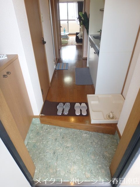 写真は同型タイプ エース弐番館 玄関