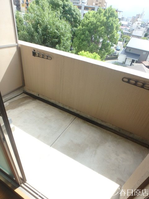 写真は同型タイプ エース弐番館 ベランダ