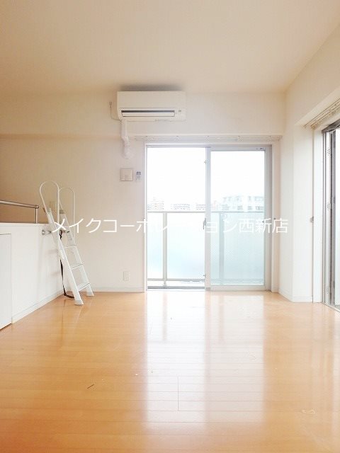 リアン西新～ネット無料～ リビング