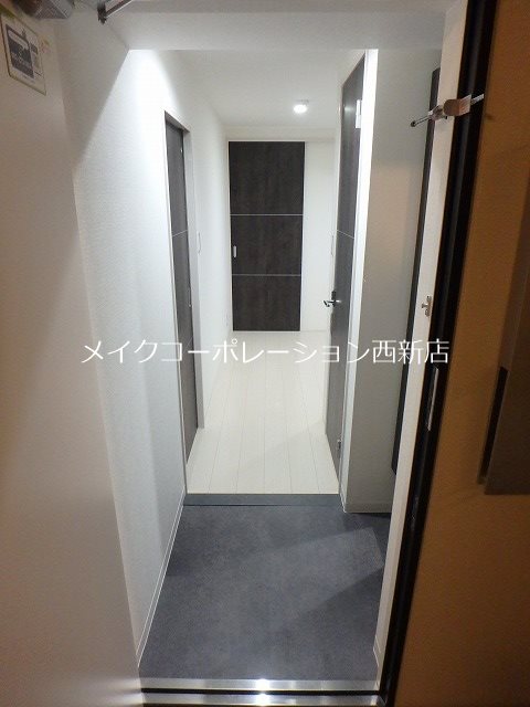 インプルーブ西新 玄関