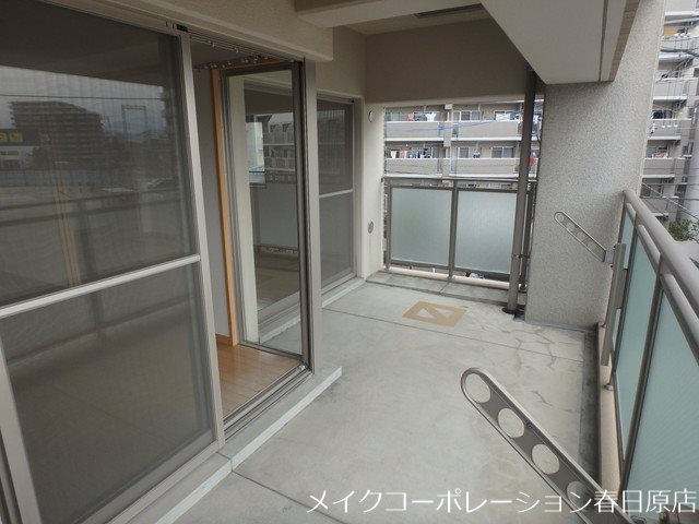 写真は同型タイプ グランパ藤永田 ベランダ