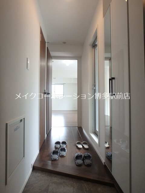 リバティR11 玄関