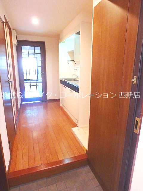 大産鳥飼マンションA棟 玄関