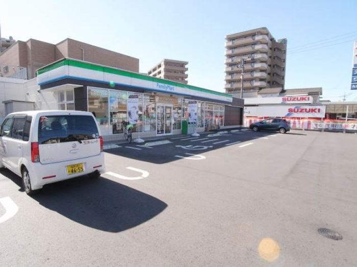 RAGAZZA姪浜 コンビニ