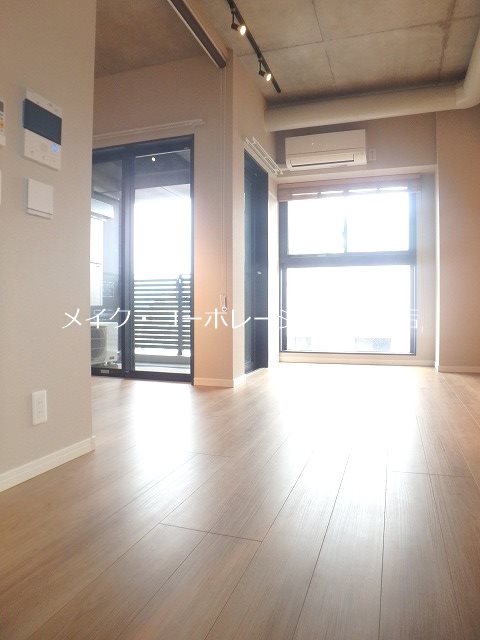 リビング デュオフラッツ西新WEST~ネット無料~ リビング